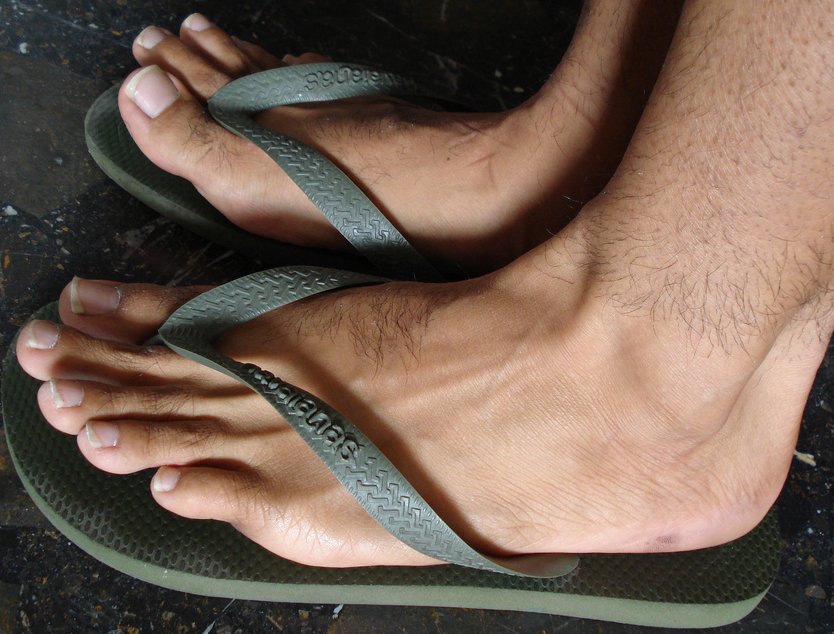 pieds en tongs à lecher