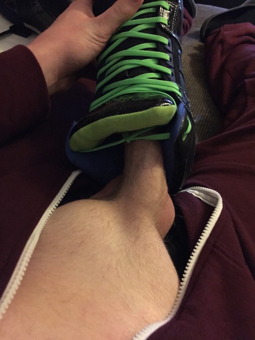 gay sneakers fucker (8)