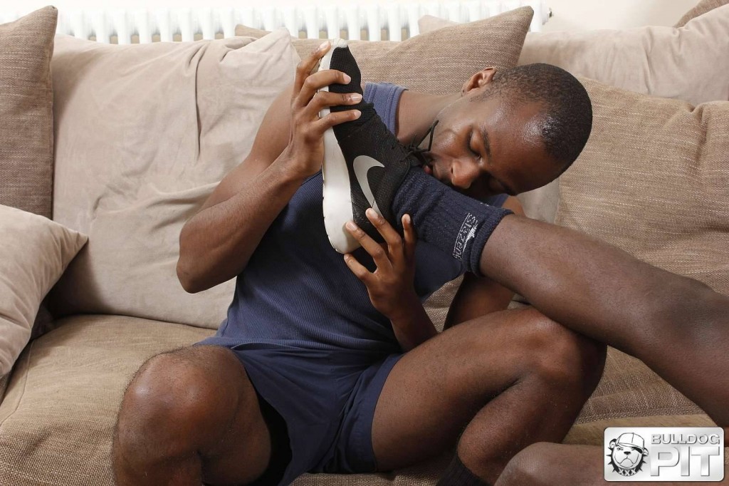 Gay Black Sniff (3)